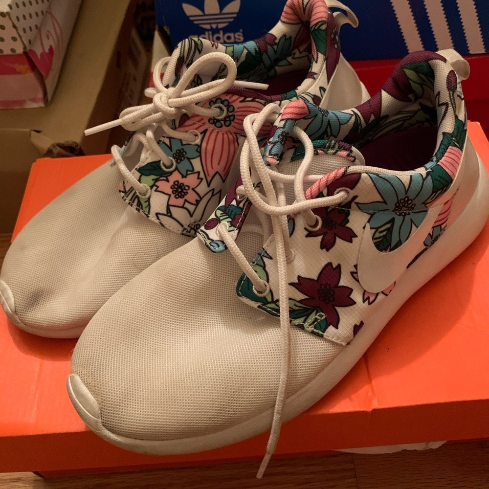 Roshe Runs